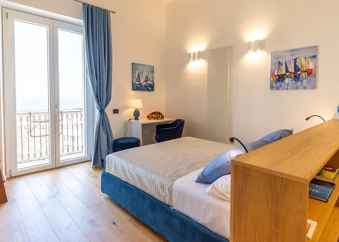 Amuni - Exclusive In Centro A Vista Mare By Biz *