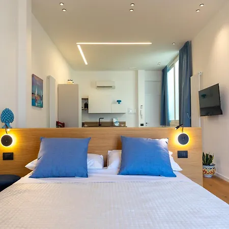 Amuni - Exclusive In Centro A Vista Mare By Biz * Чефалу