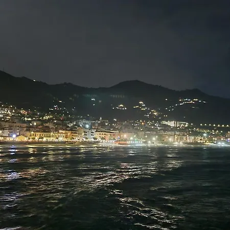 Amuni - Exclusive In Centro A Vista Mare By Biz Appartement