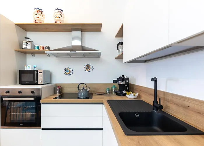 Apartamento Amuni - Exclusive In Centro A Vista Mare By Biz Cefalù