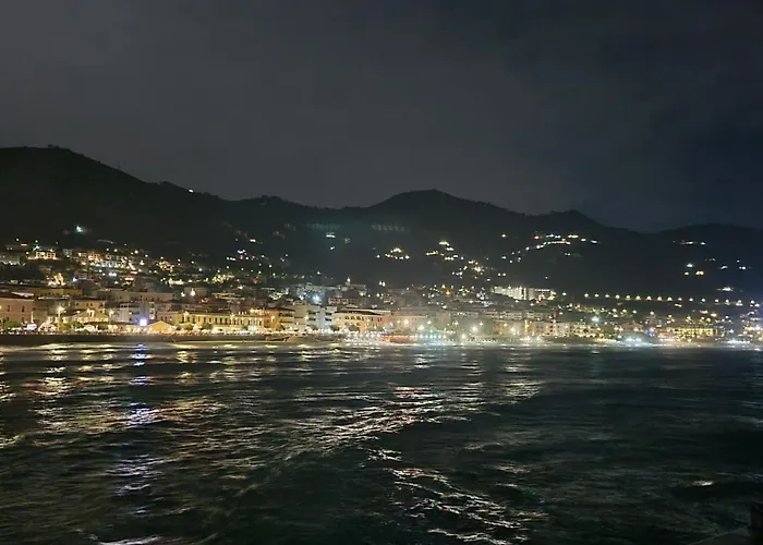 Amuni - Exclusive In Centro A Vista Mare By Biz Apartamento