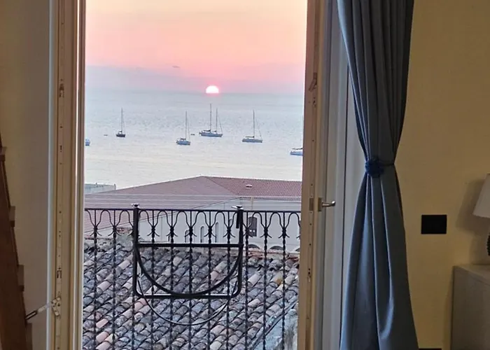 Amuni - Exclusive In Centro A Vista Mare By Biz *